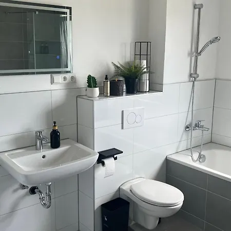 Apartment Privat Oasis, 10 Min Von Legoland Waldstetten (Bavaria)